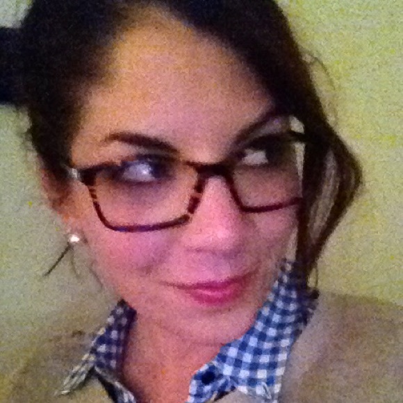 Meet your Posher, Veronica - Picture 4 of 5